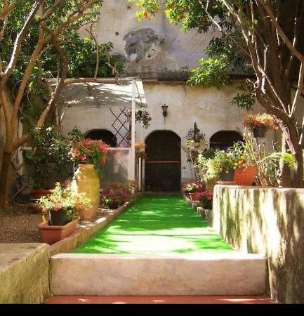 Villa Sofia E Sveva Napels Buitenkant foto