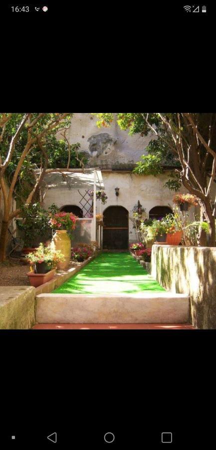 Villa Sofia E Sveva Napels Buitenkant foto